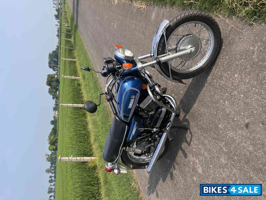 Peacock Blue Yamaha RD 350