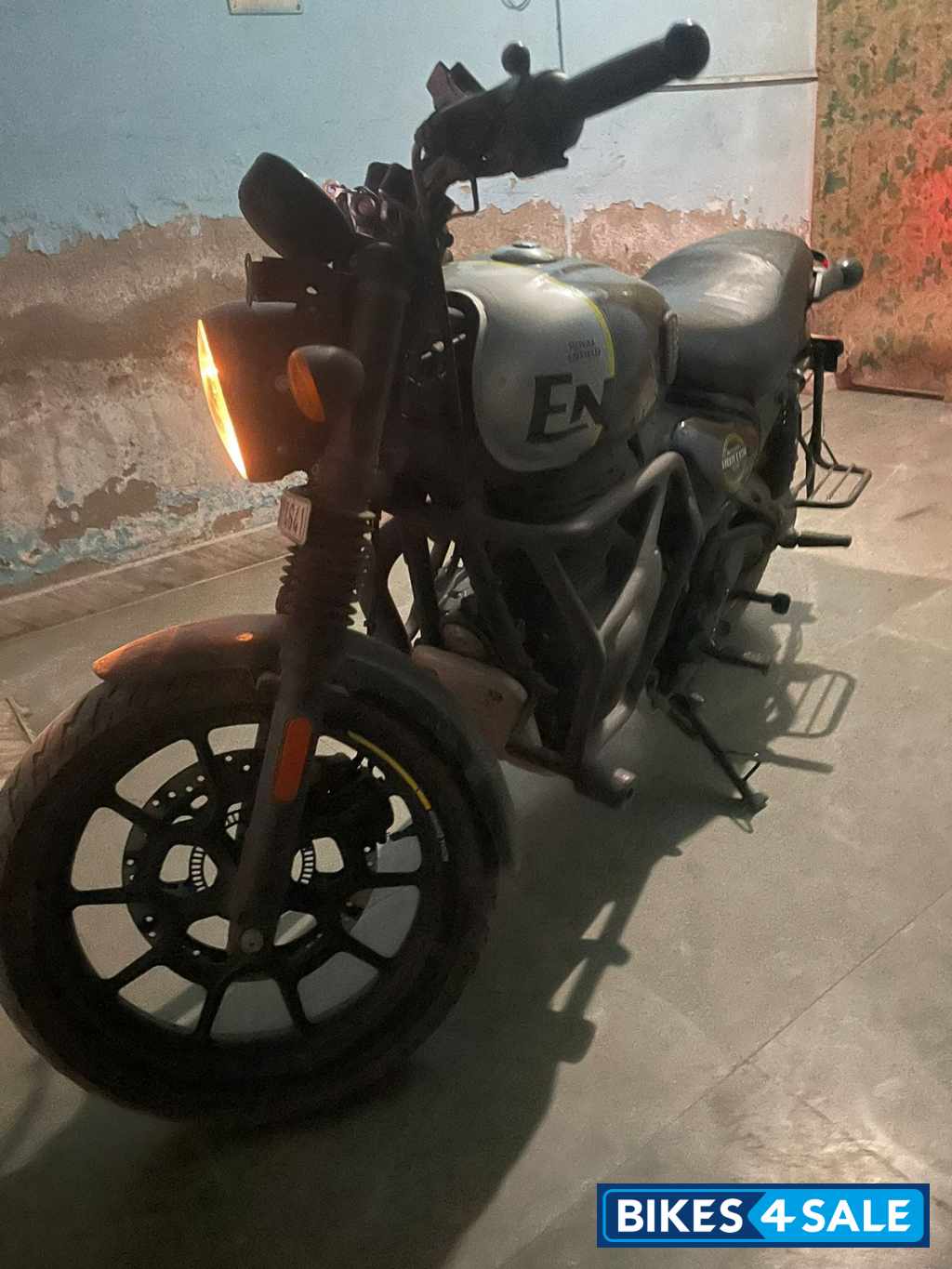 Royal Enfield Hunter 350 Metro