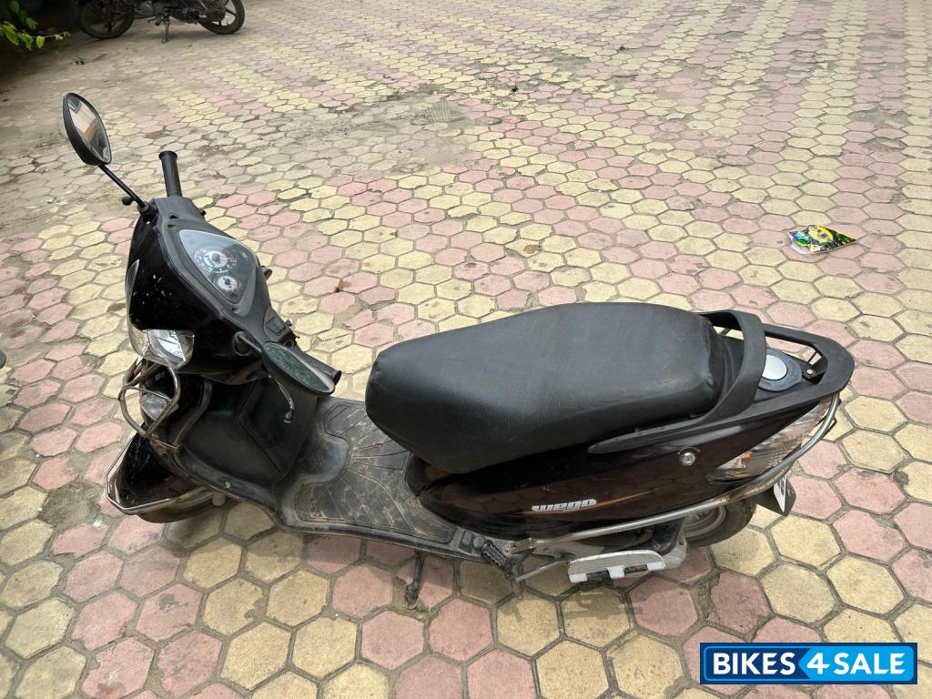 Brown TVS Wego