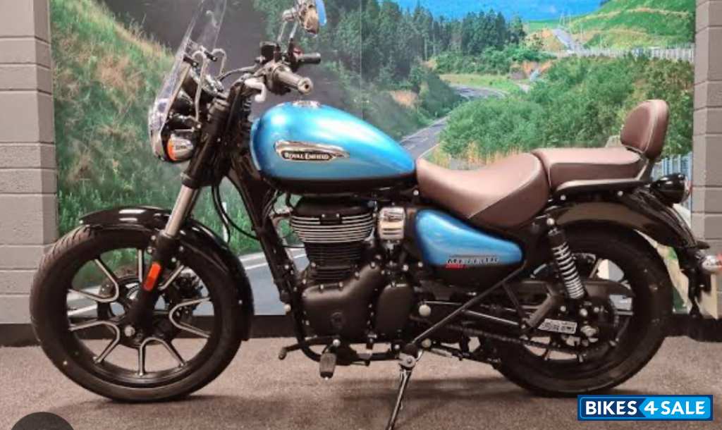 Royal Enfield Meteor 350 Supernova