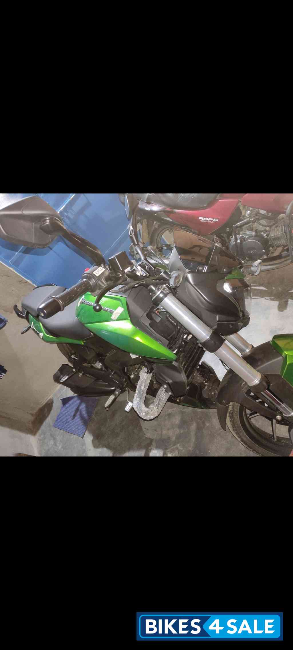 Bajaj Dominar 400