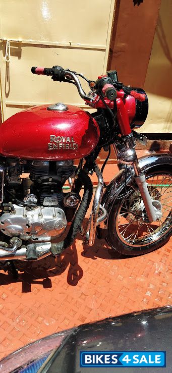 Red Royal Enfield Bullet Electra
