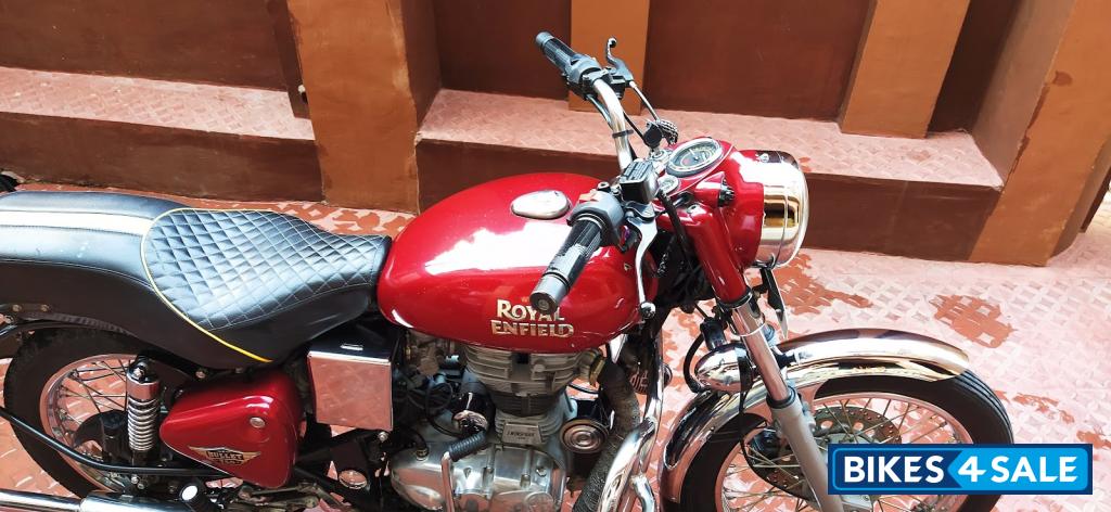 Red Royal Enfield Bullet Electra