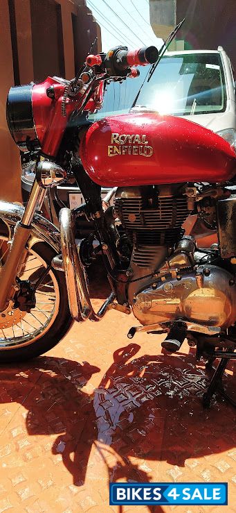 Red Royal Enfield Bullet Electra