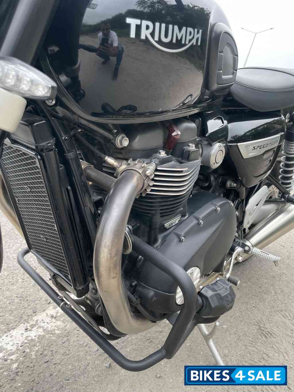 Black Triumph Speed Twin 1200