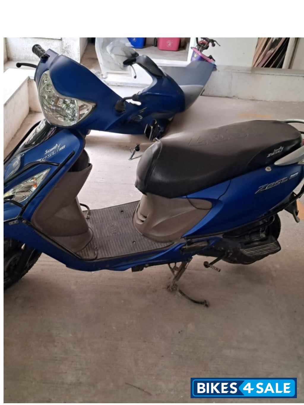 Blue TVS Scooty Zest