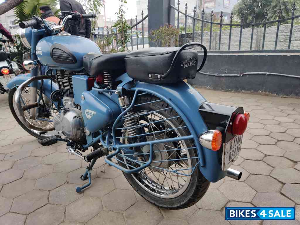Royal Enfield Classic Squadron Blue