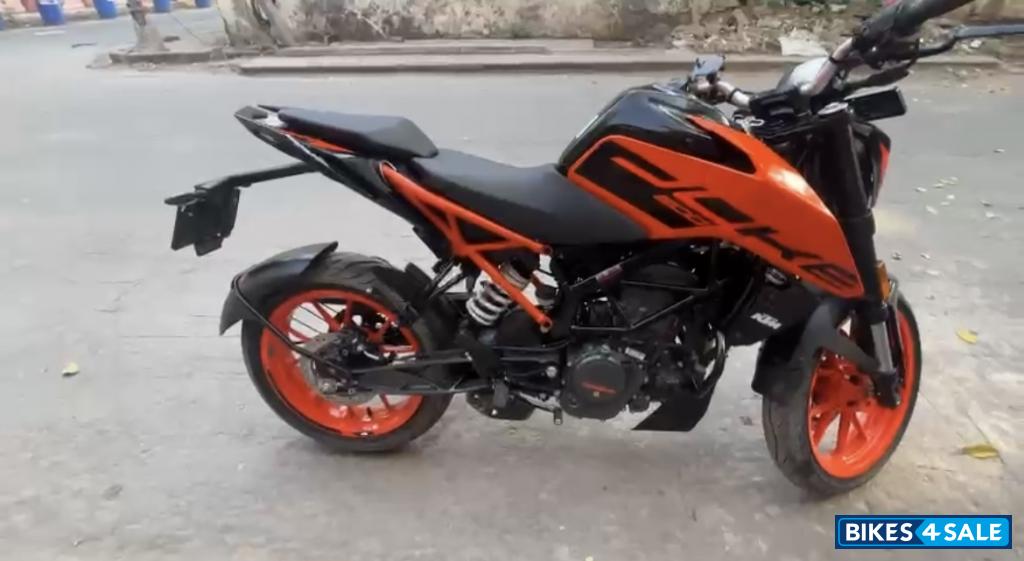 KTM Duke