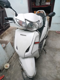 White Honda Activa