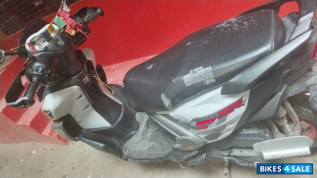 Yamaha RayZR Street Rally 125 Fi Hybrid