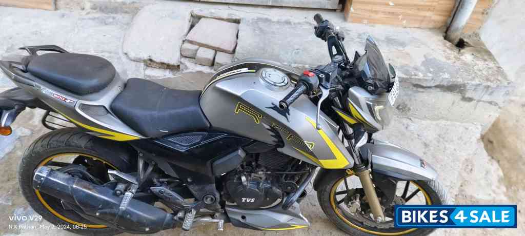 Gray TVS Apache RTR 200 4V