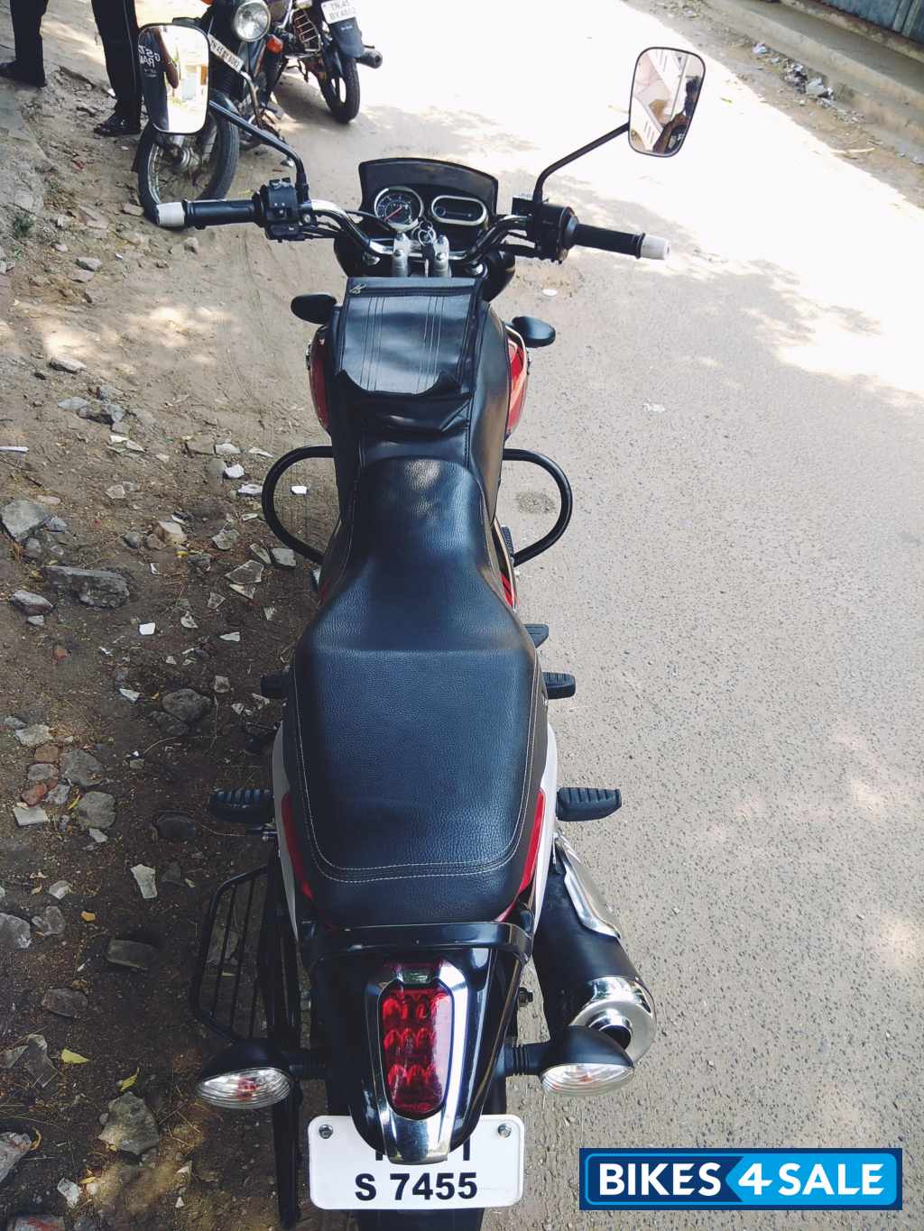 Black And Red Bajaj V15