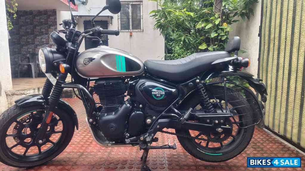 Royal Enfield Hunter 350 Metro
