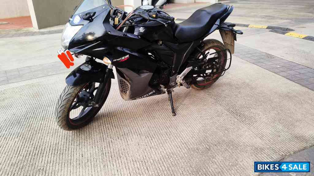 Suzuki Gixxer SF