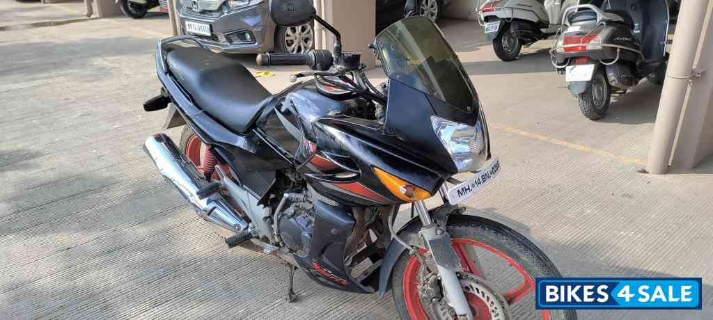 Black Red Hero Karizma R