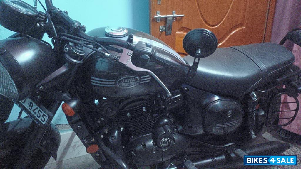 Jawa 42 Dual Channel ABS AllStar Black