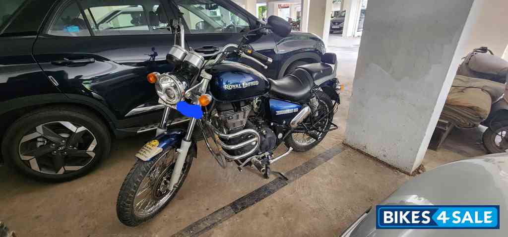Blue Royal Enfield Thunderbird TwinSpark 350