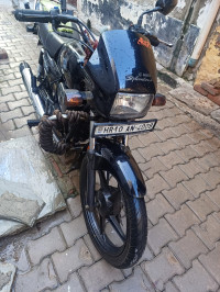 Hero Splendor Plus Black and Accent