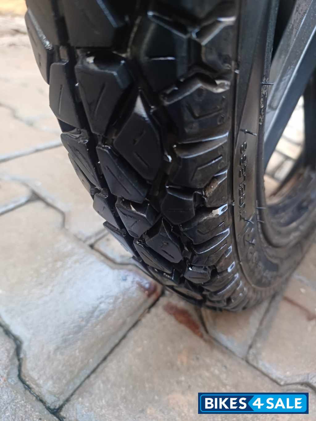 Hero Splendor Plus Black and Accent