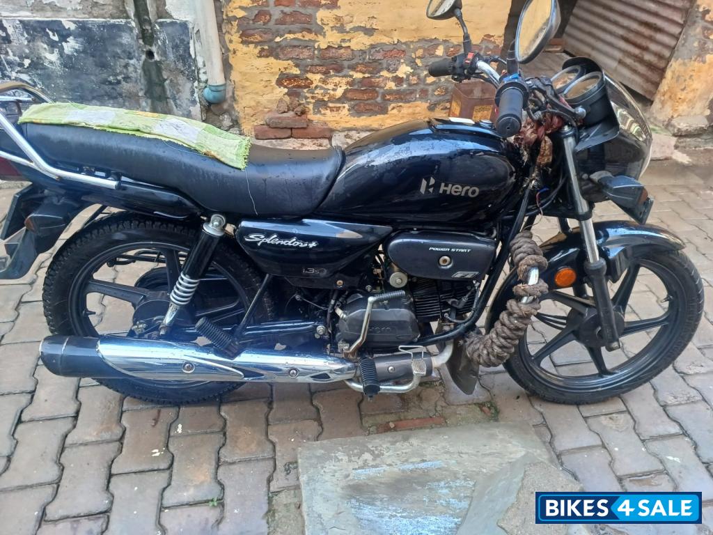 Hero Splendor Plus Black and Accent