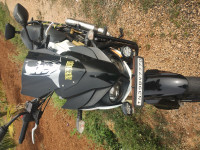 White Mahindra Mojo XT 300