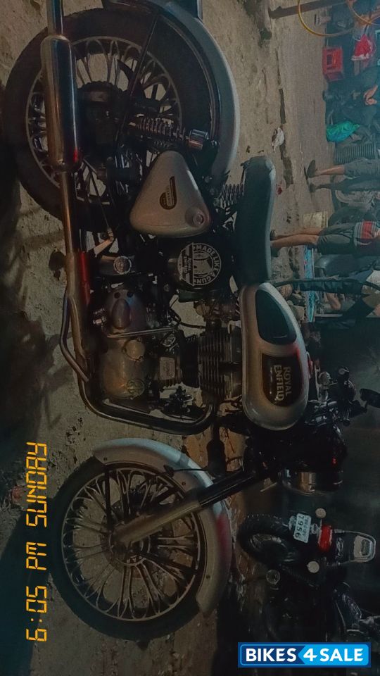 Royal Enfield Bullet 350