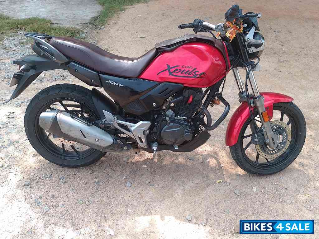 C Candy Blaz Red Hero XPulse 200T C Candy Blaz Red Hero XPulse 200T