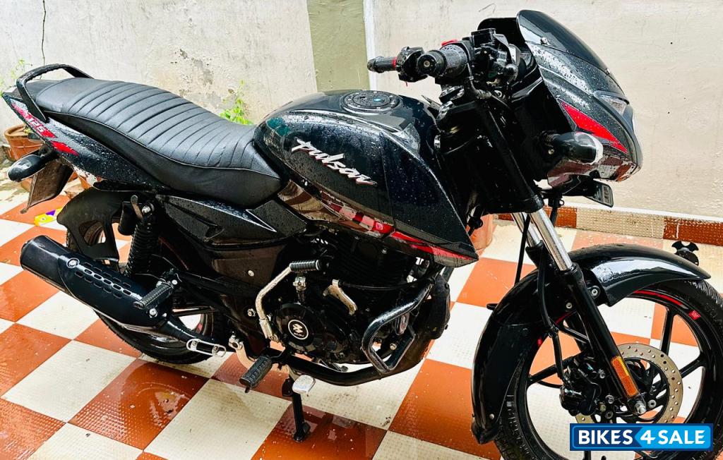 Bajaj Pulsar 125