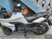 White/black Hero Xtreme 200S