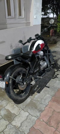 Jawa 42 Bobber Dual Channel ABS