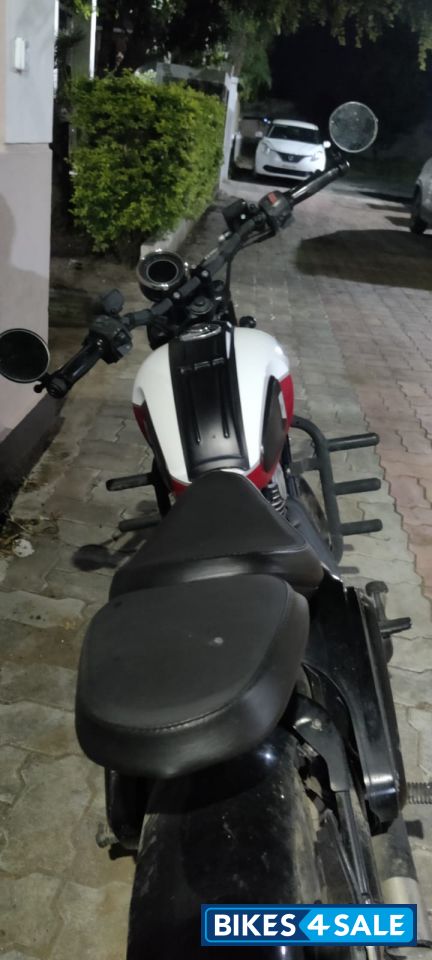 Jawa 42 Bobber Dual Channel ABS Jawa 42 Bobber Dual Channel ABS