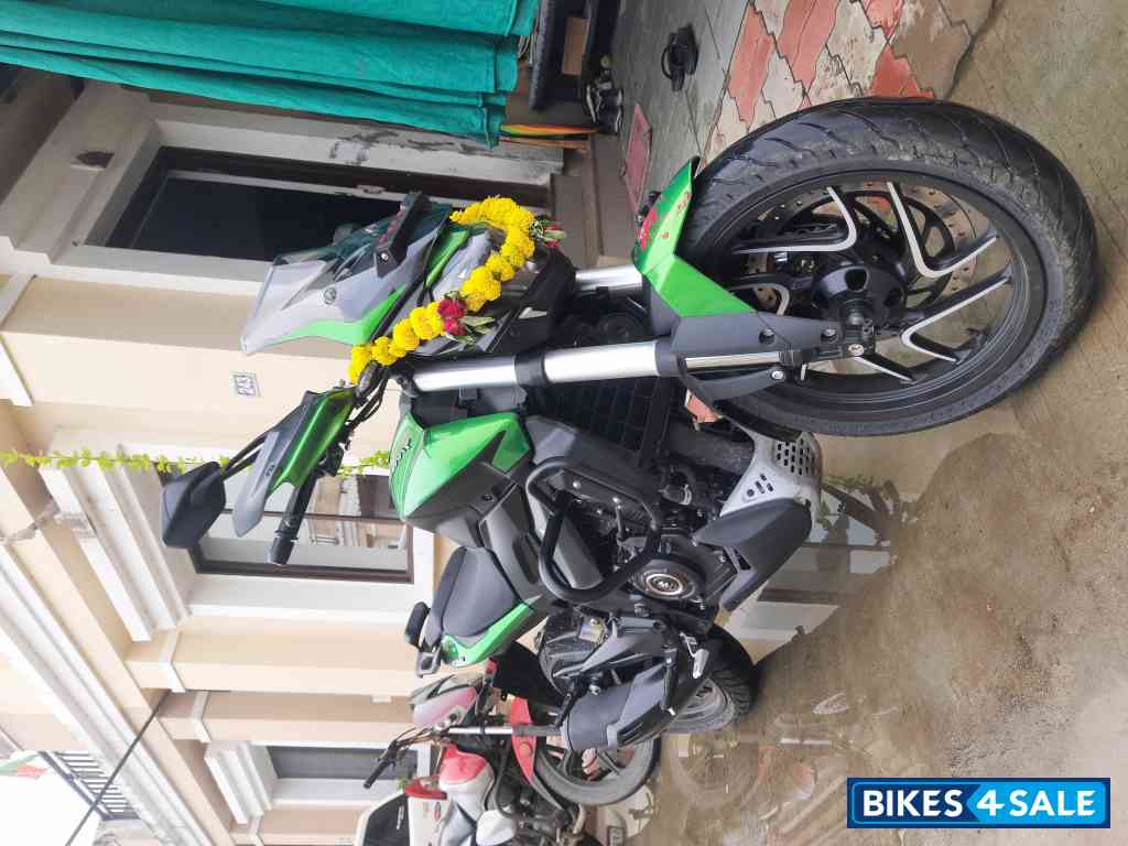 Bajaj Dominar 400 ABS BS6