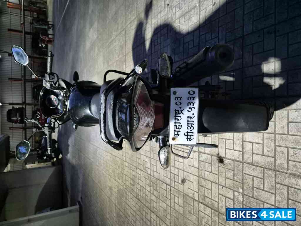 Black Honda CB Unicorn