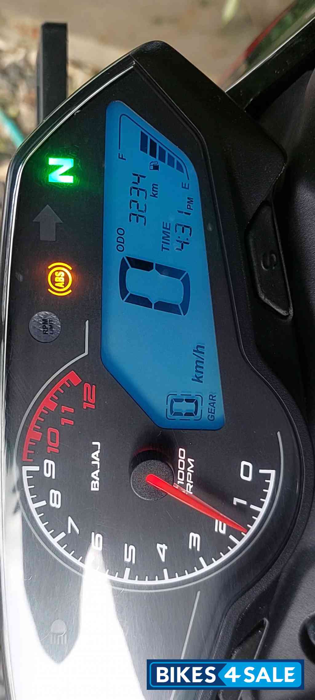 Black Bajaj Pulsar N160 Dual Channel ABS