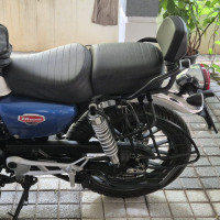 Honda CB350 DLX Pro