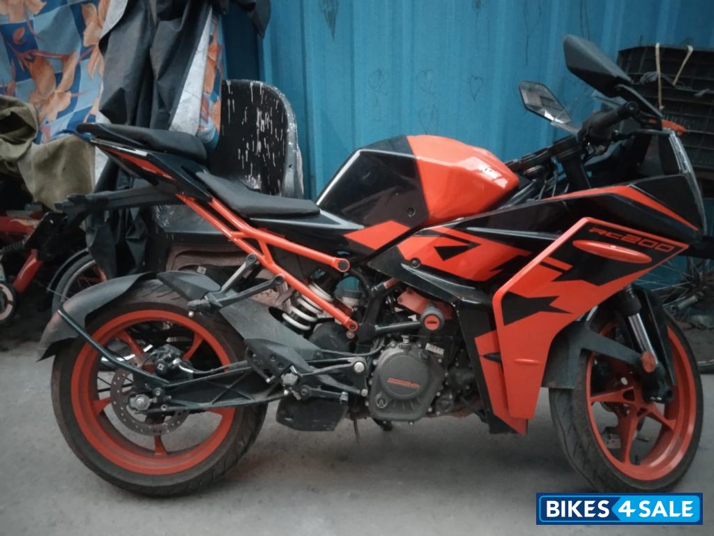 Orange And Black KTM RC 200