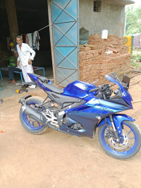 Blue Yamaha R15 V4