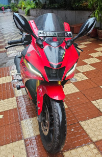 Yamaha R15 V4