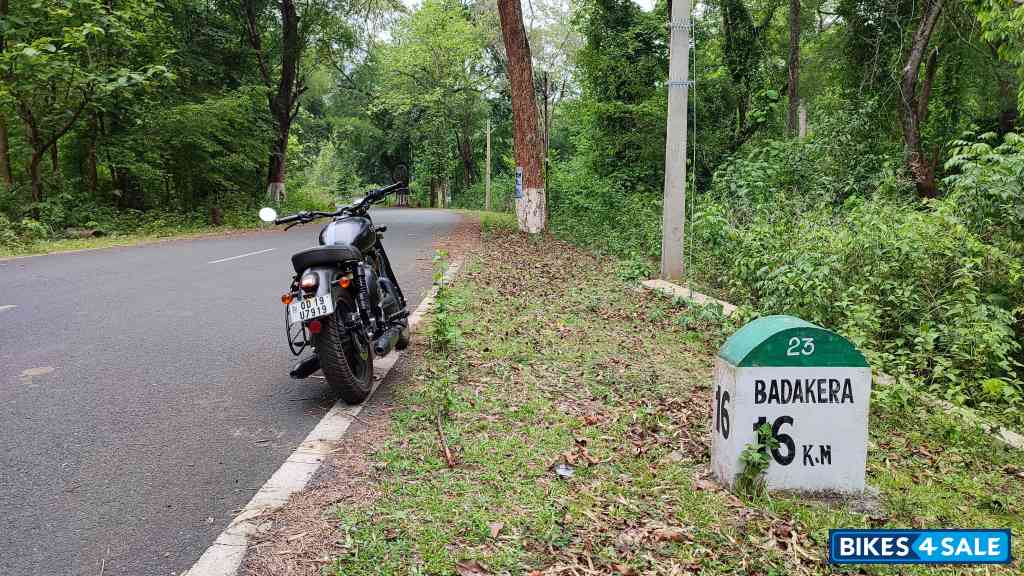 Jawa 42 Dual Channel ABS AllStar Black