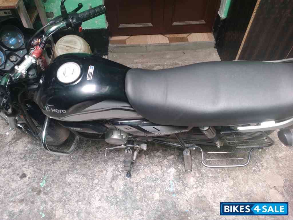 Black Colour Hero 2023 HF Deluxe