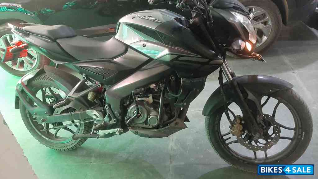 Bajaj Pulsar NS 160