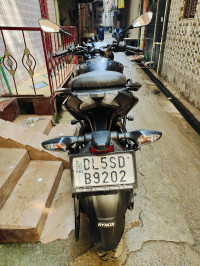 Black Bajaj Pulsar N160