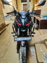 Black Bajaj Pulsar N160