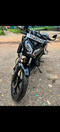 Black TVS Raider 125