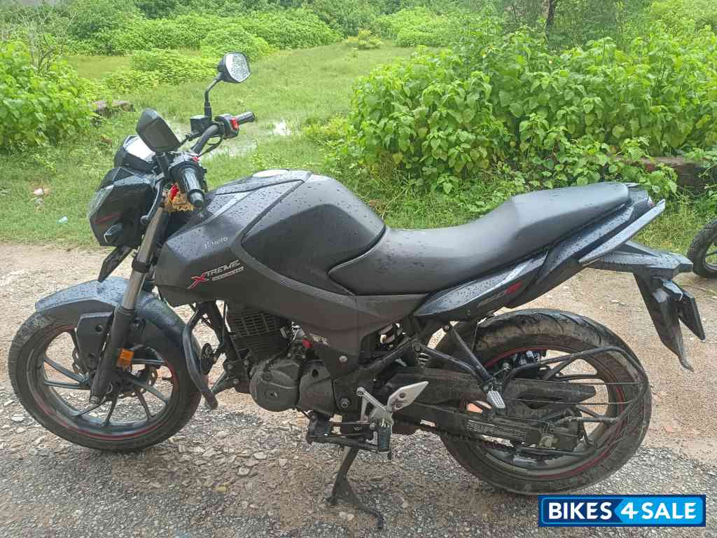 Hero Xtreme 160R Stealth Edition