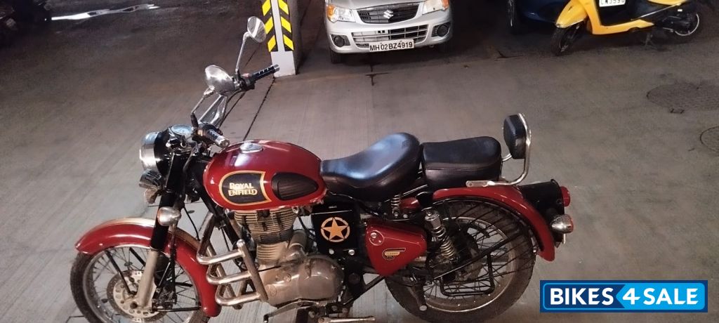 Chesnut Royal Enfield Classic 350