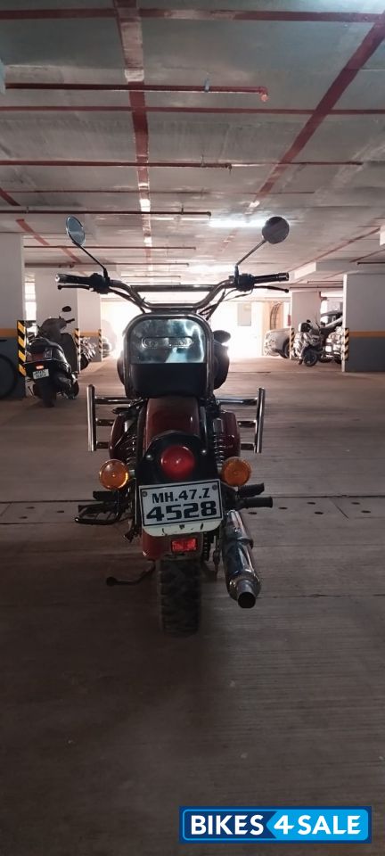 Chesnut Royal Enfield Classic 350