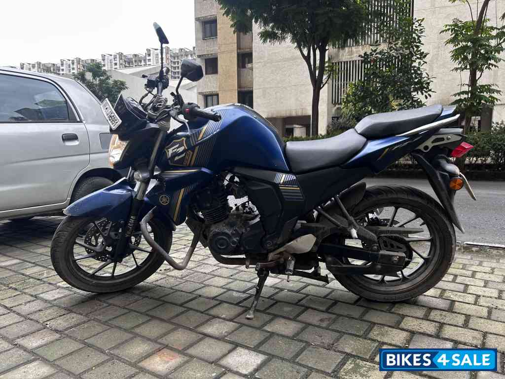 Yamaha FZ-S FI V2