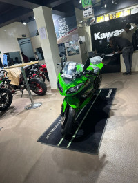 Kawasaki Ninja 300 BS6 2024
