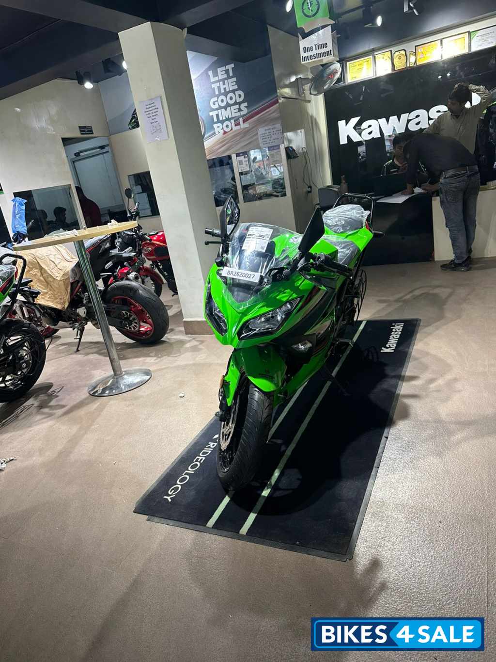 Kawasaki Ninja 300 BS6 2024